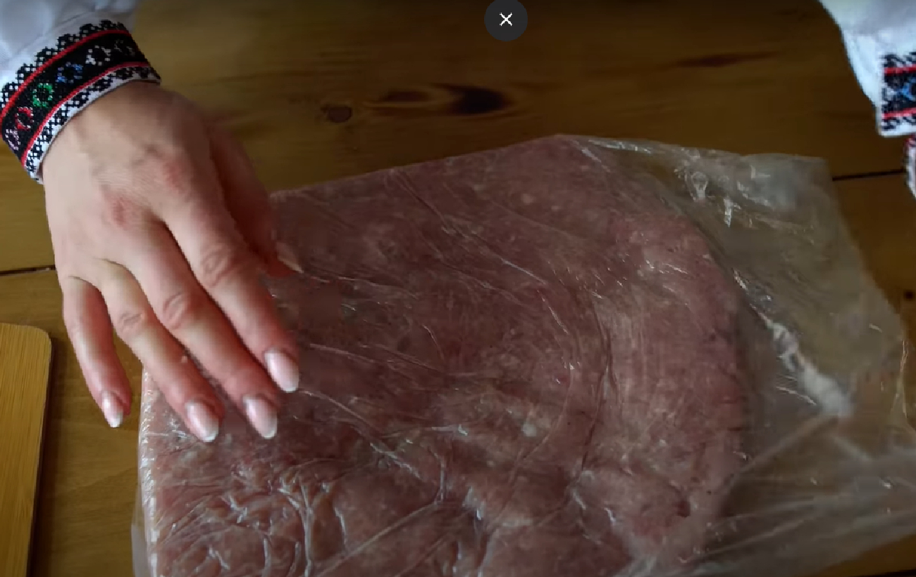 М'ясо по-французьки на пательні: рецепт вишуканої страви на вечерю